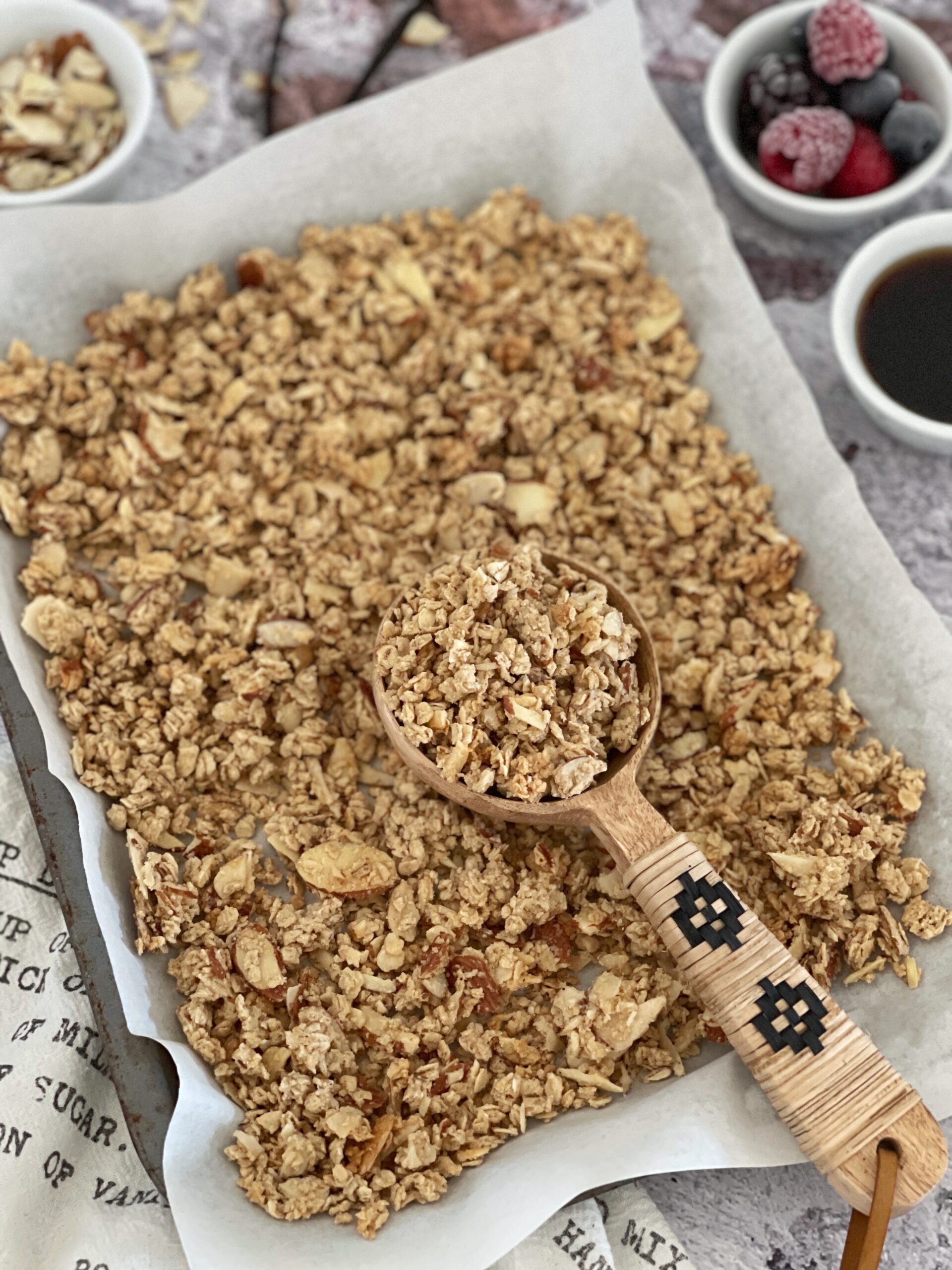 Knuspermüsli mit Mandeln und Vanille - Kochlöffeljunkies